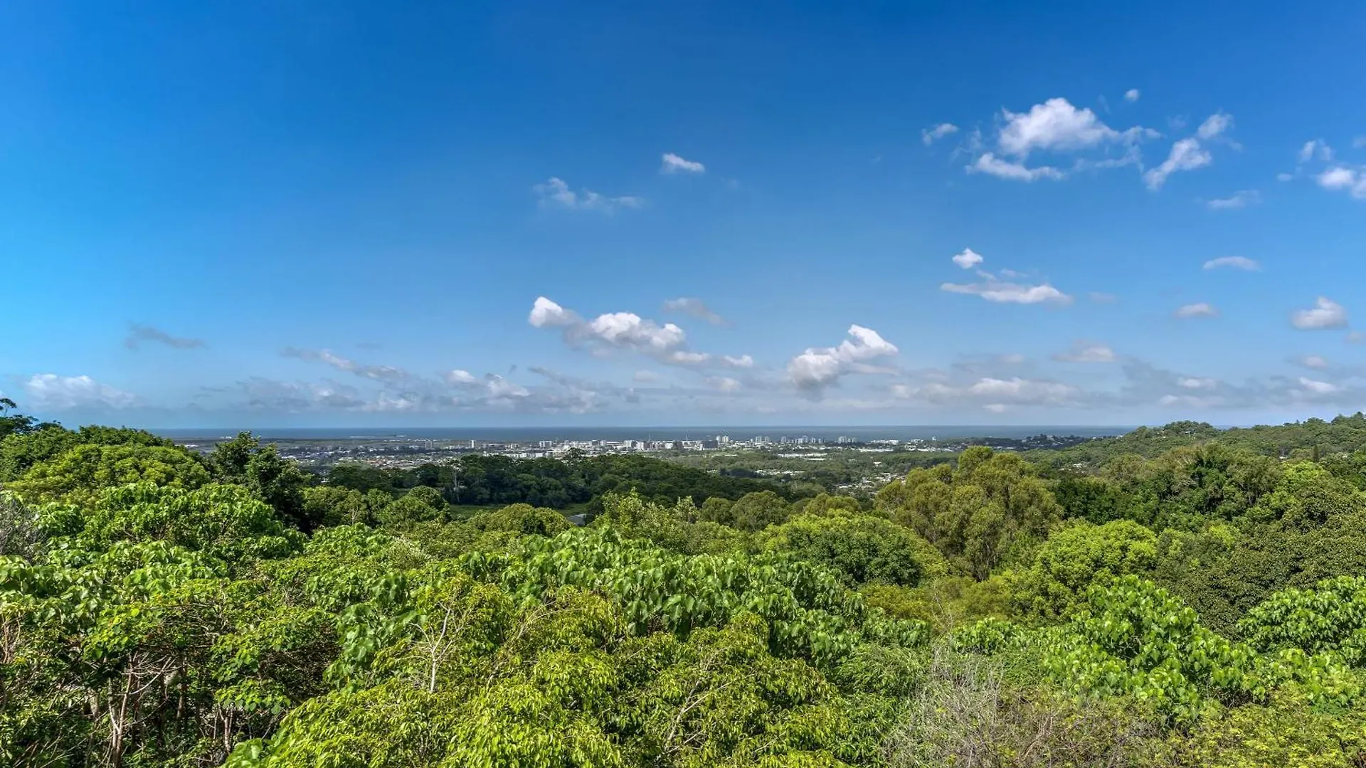 Buderim Mountain Panorama Retreat 0*,  Australia